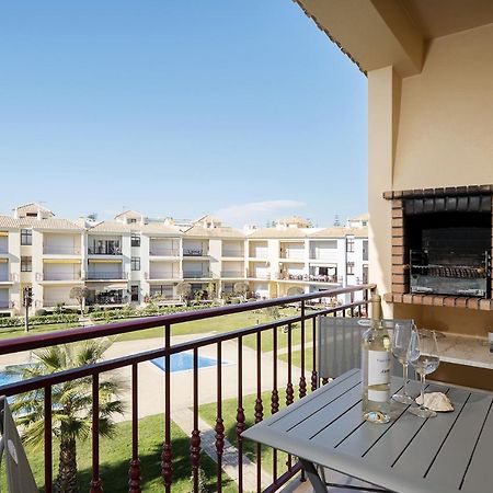2 Bed Apartment, Quarteira, 10 Min Walk To Vilamoura Exteriör bild