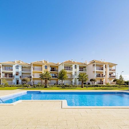 2 Bed Apartment, Quarteira, 10 Min Walk To Vilamoura Exteriör bild